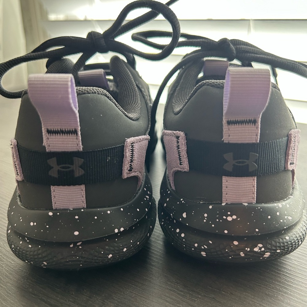 Under Armour Black and Purple Athletic Shoes with Modern Design - Picture 2 of 6